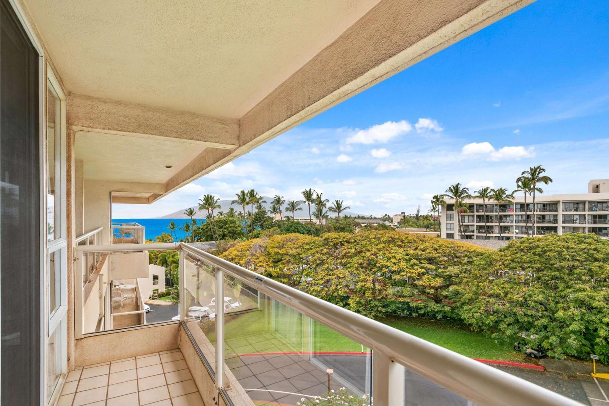 Aston At The Maui Banyan Aparthotel Wailea  Exterior photo